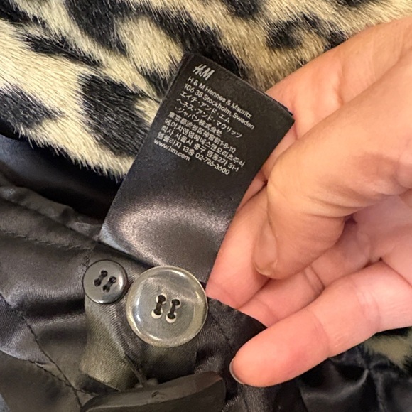 H&M Black and Tan Animal Print Teddy Jacket NWOT - Picture 7 of 12